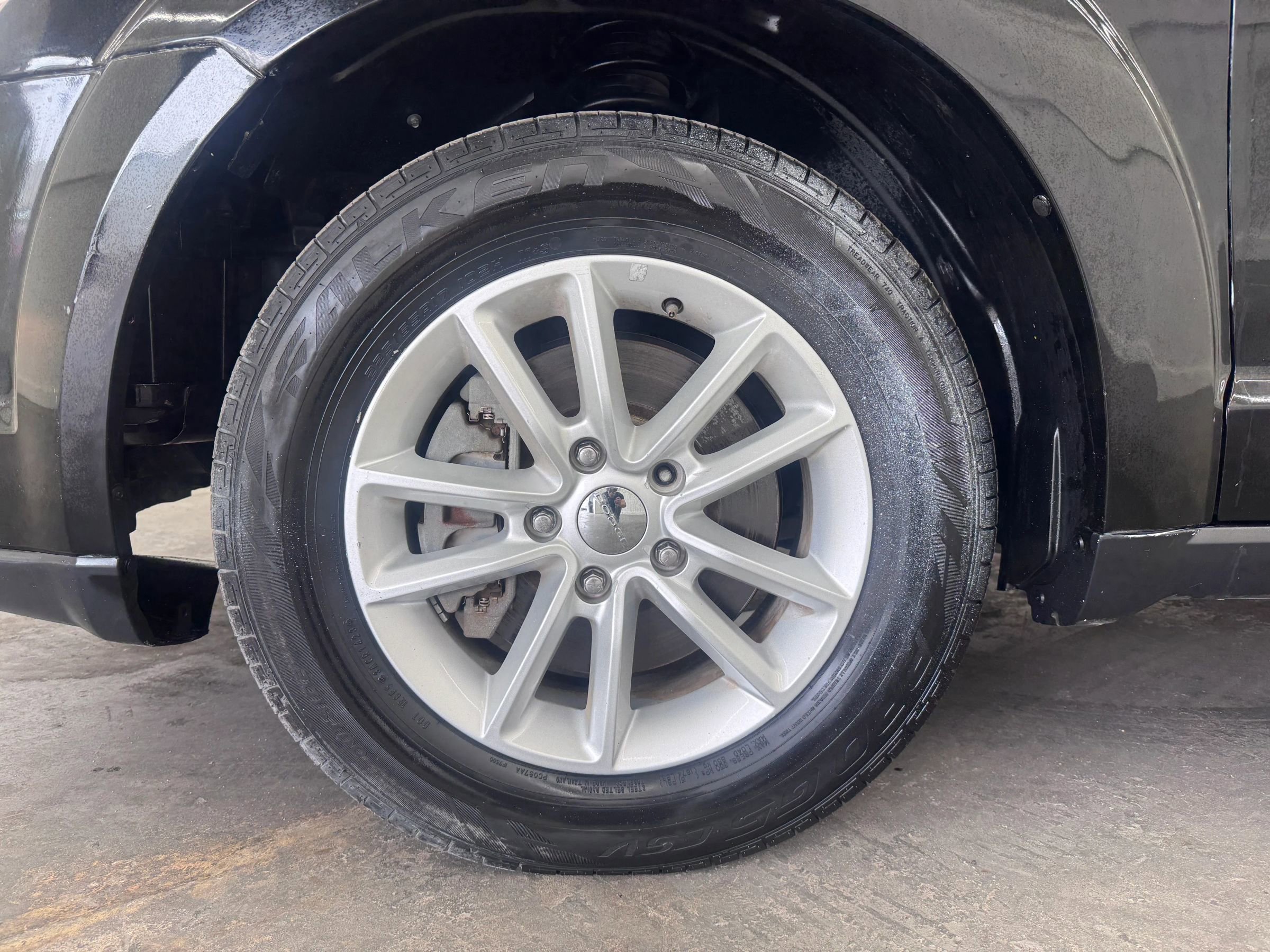 Used 2016 Dodge Journey SXT w/ Comfort/Convenience Group image 14