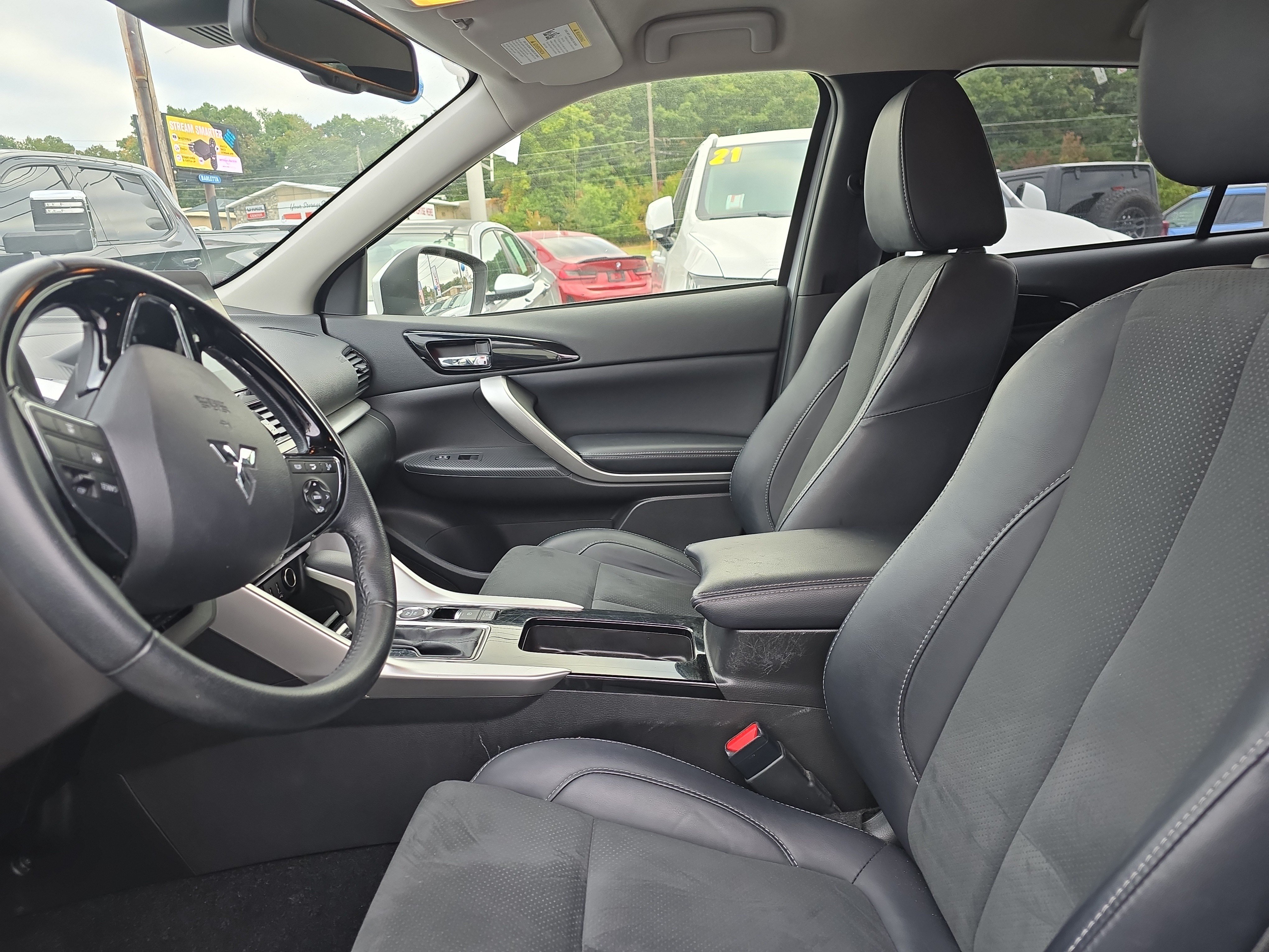 Used 2025 Mitsubishi Eclipse Cross SE AWD/4WD image 13