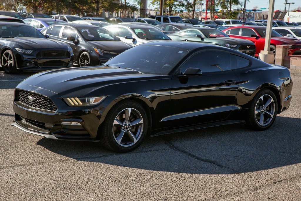 Used 2015 Ford Mustang Coupe image 9