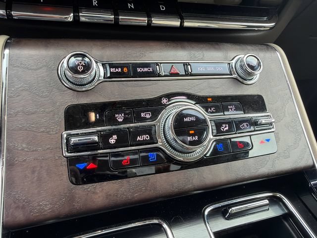 Used 2021 Lincoln Aviator Reserve w/ Equipment Group 201A RWD image 29