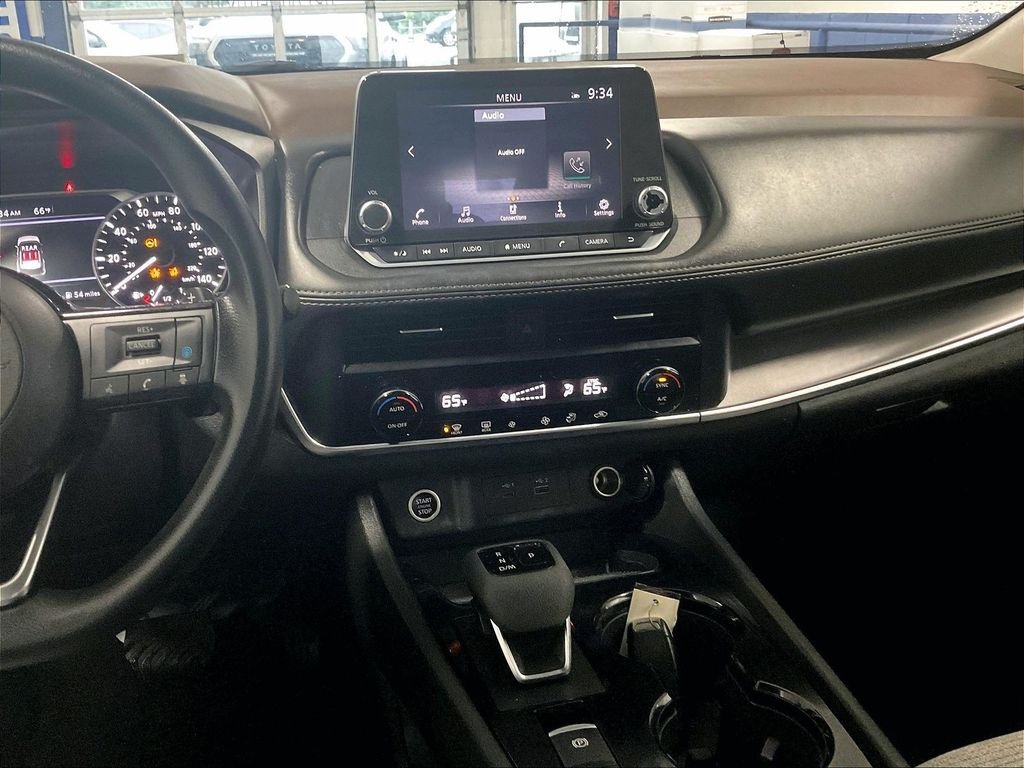 Used 2023 Nissan Rogue SV AWD/4WD image 18