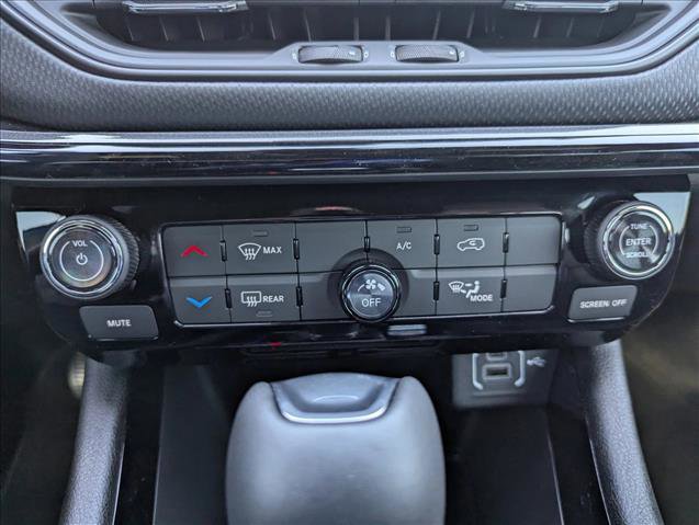 New 2026 Jeep Compass Latitude image 19