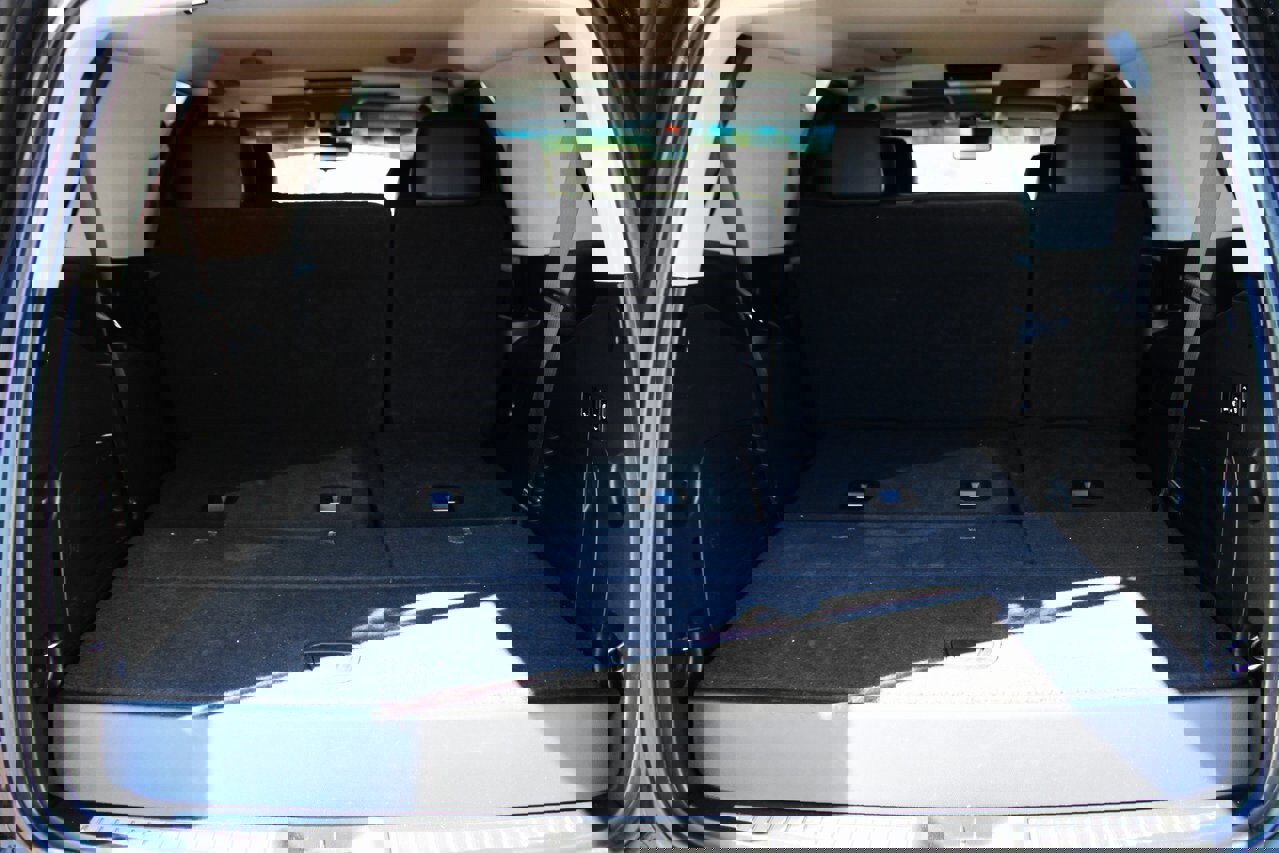 Used 2019 Cadillac Escalade Luxury image 13