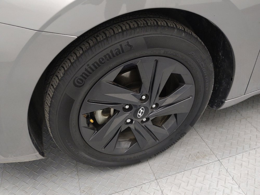 Used 2022 Hyundai Elantra SEL w/ Convenience Package image 31