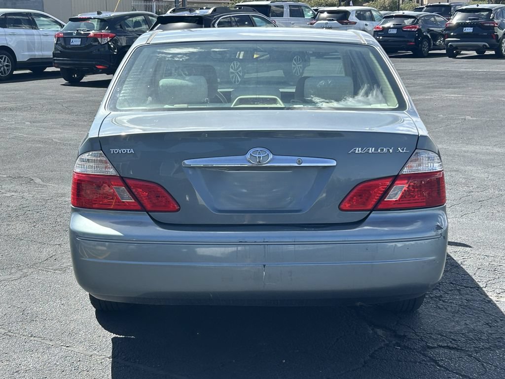 Used 2004 Toyota Avalon XL w/ Option Pkg 2 FWD image 4