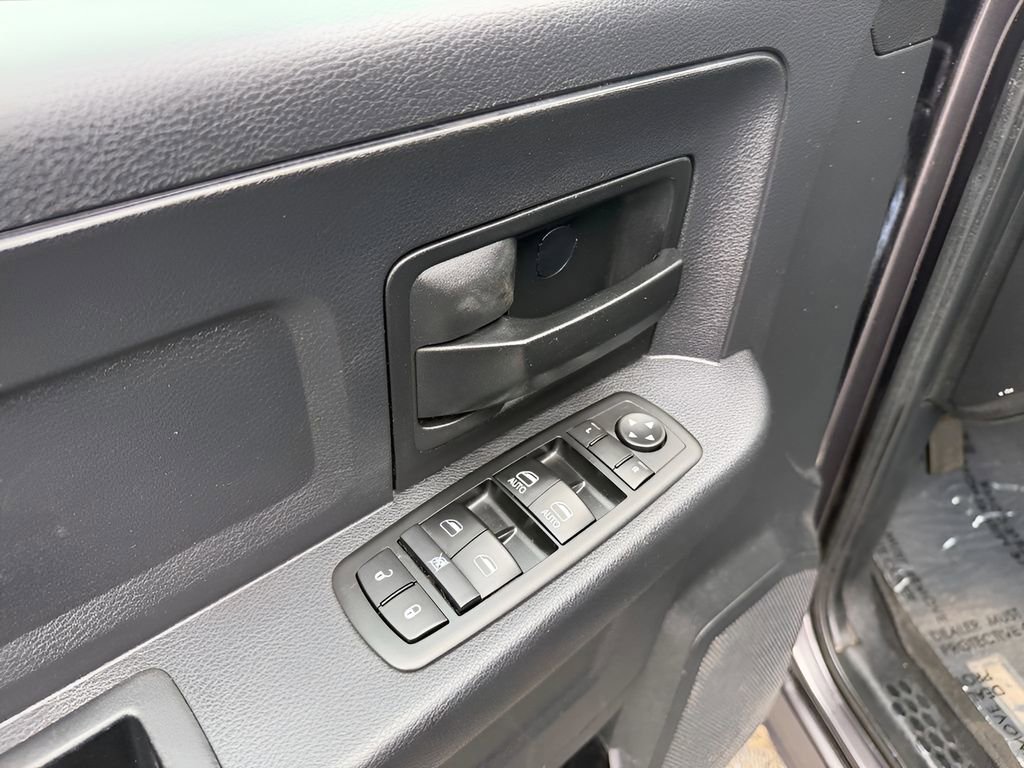 Used 2015 RAM 1500 Tradesman image 18