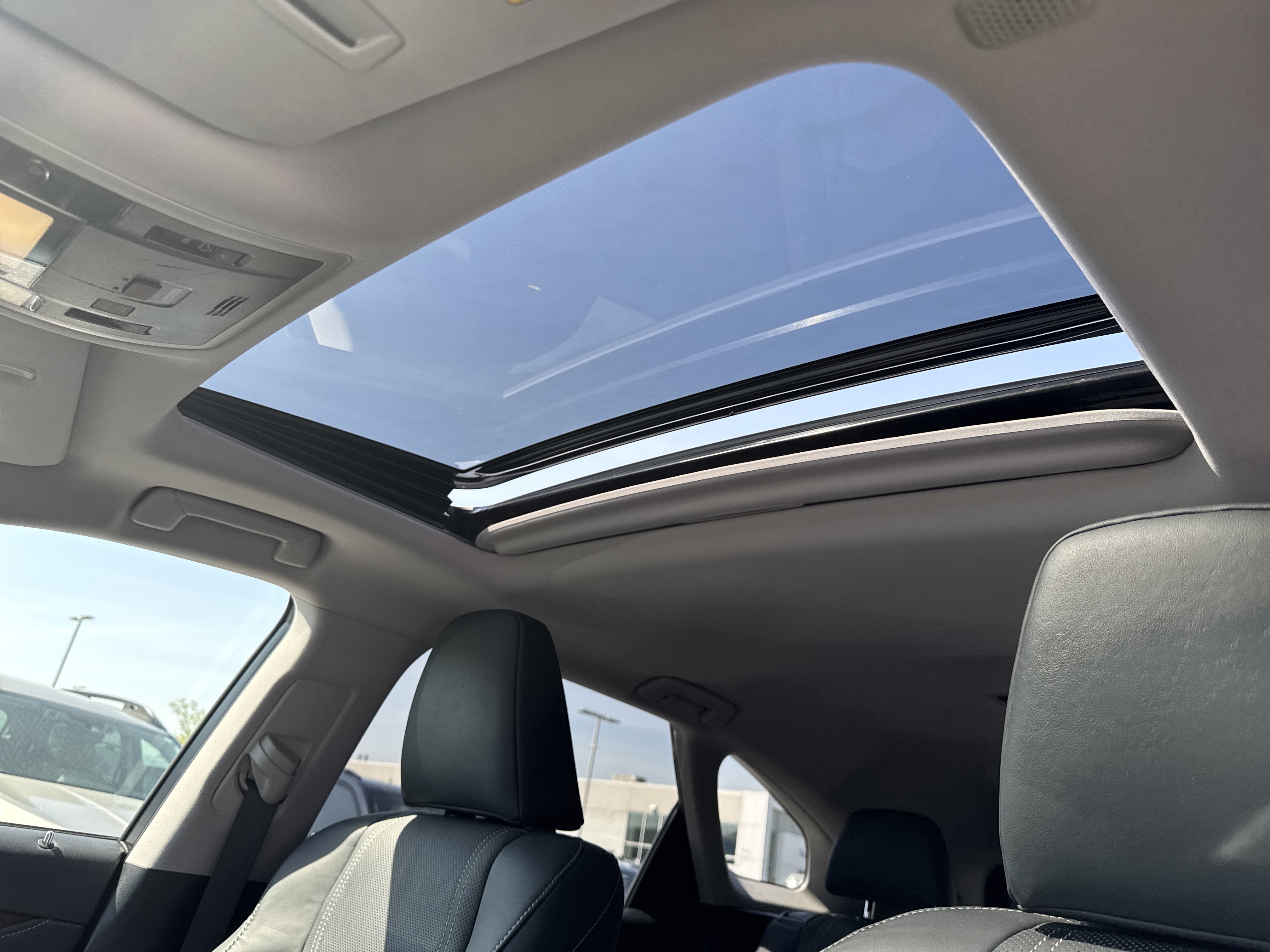 Used 2018 Lexus RX 350L AWD image 16