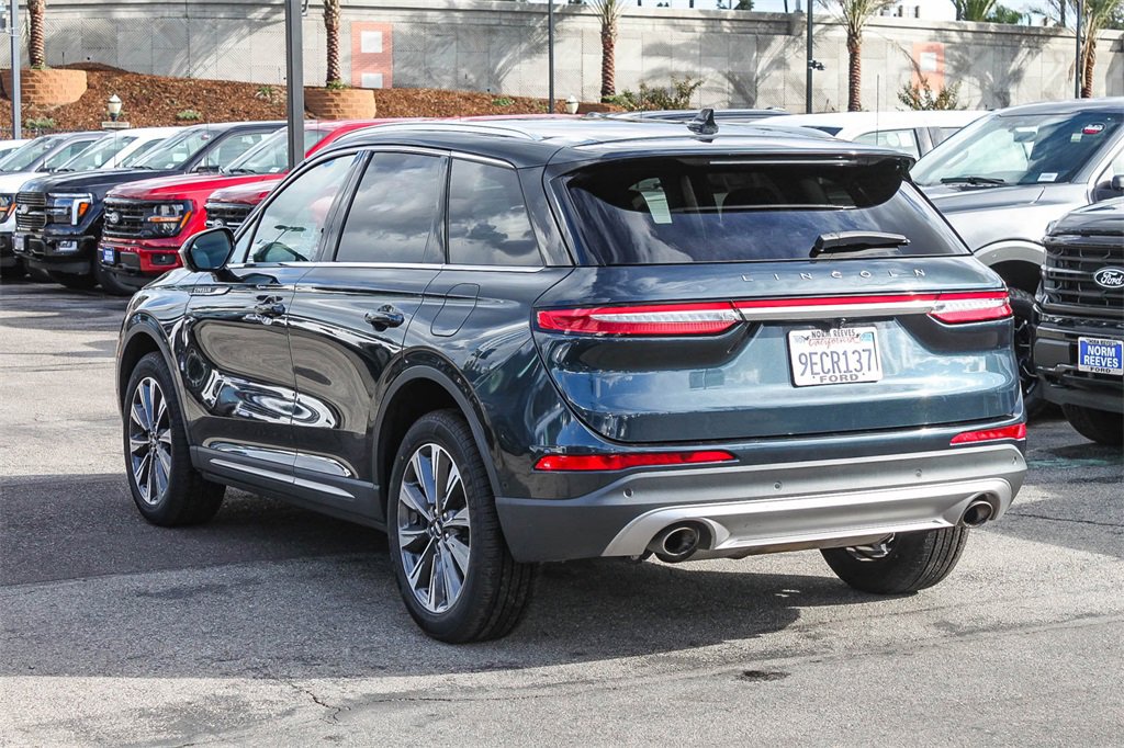 Used 2022 Lincoln Corsair Reserve image 7