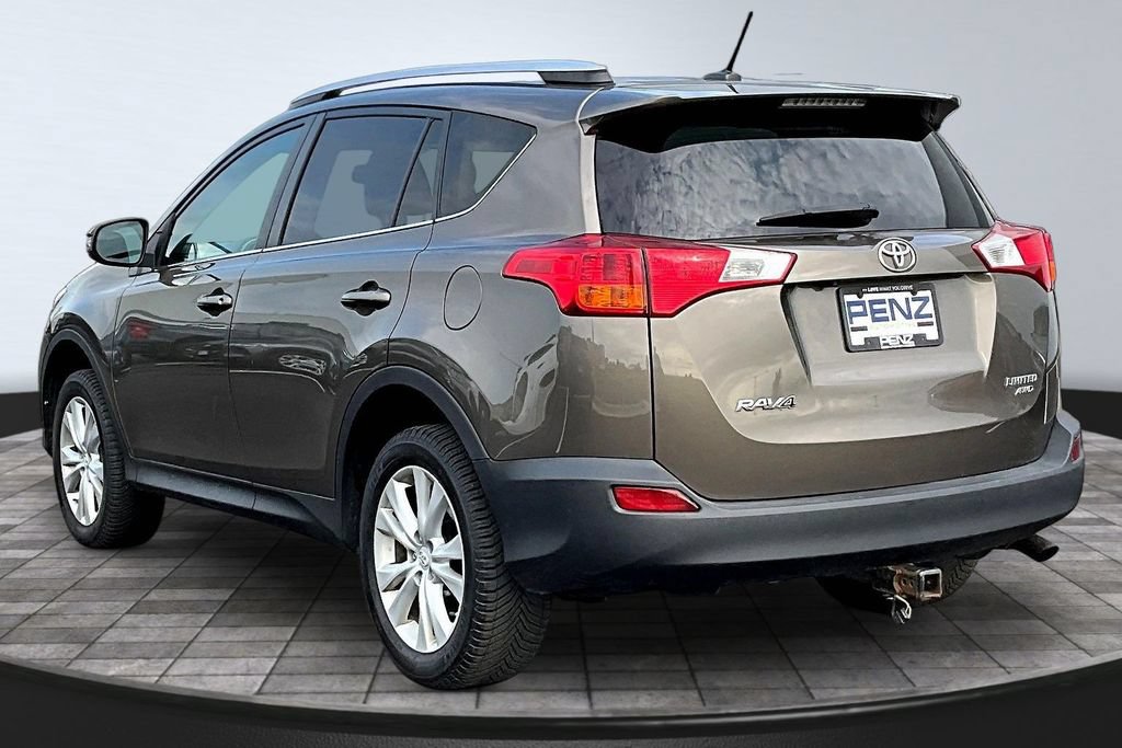 Used 2015 Toyota RAV4 Limited w/ Technology Package AWD/4WD image 4