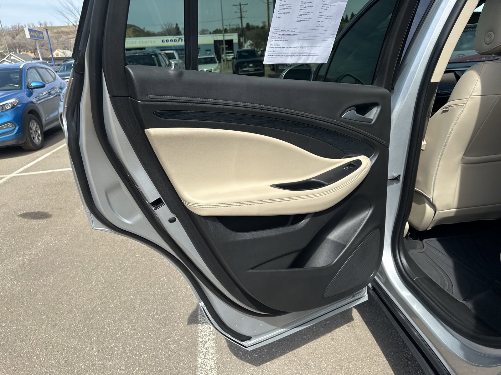 Used 2017 Buick Envision Premium image 26