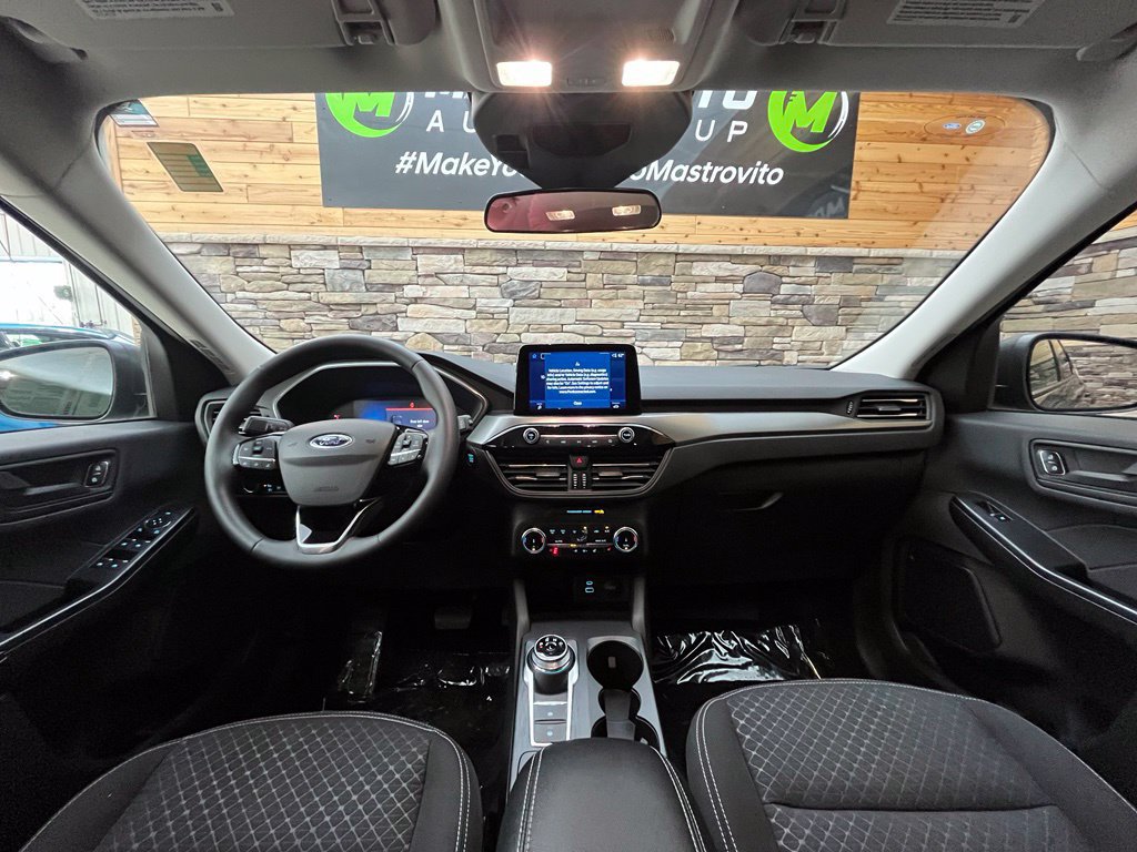 Used 2023 Ford Escape Active AWD/4WD image 25