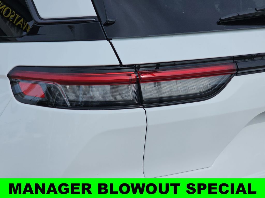 New 2026 Jeep Grand Cherokee Altitude AWD/4WD image 42