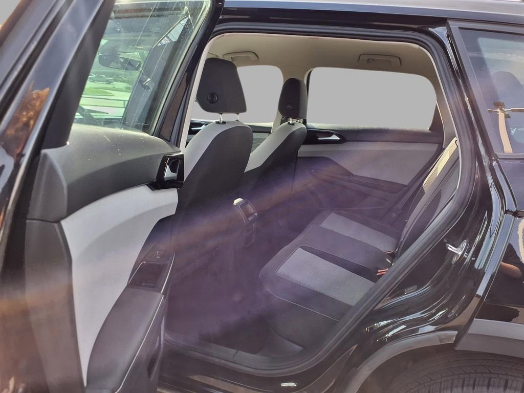 Used 2024 Volkswagen Taos S image 26