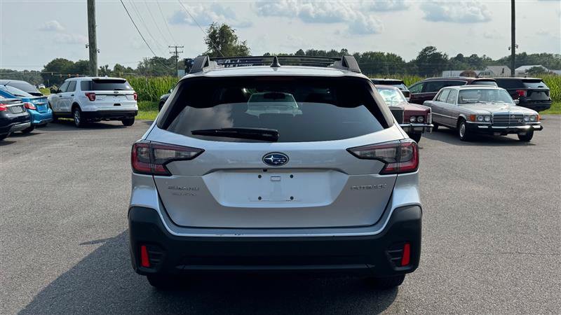 Used 2022 Subaru Outback Premium AWD/4WD image 9