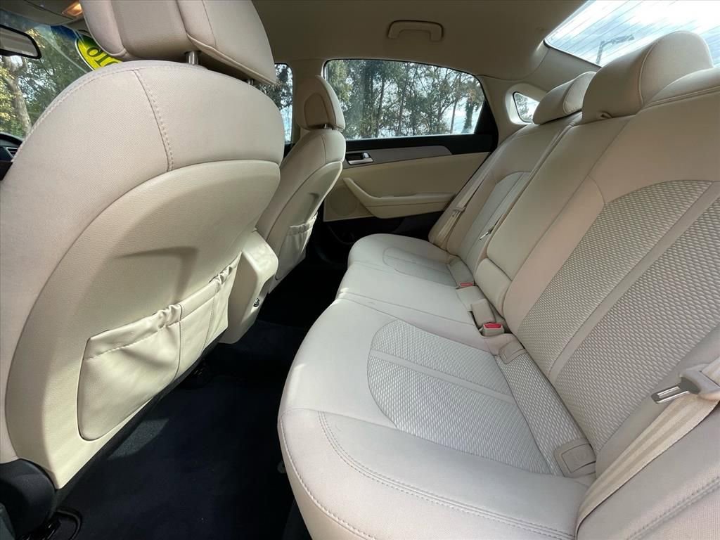 Used 2016 Hyundai Sonata SE image 25