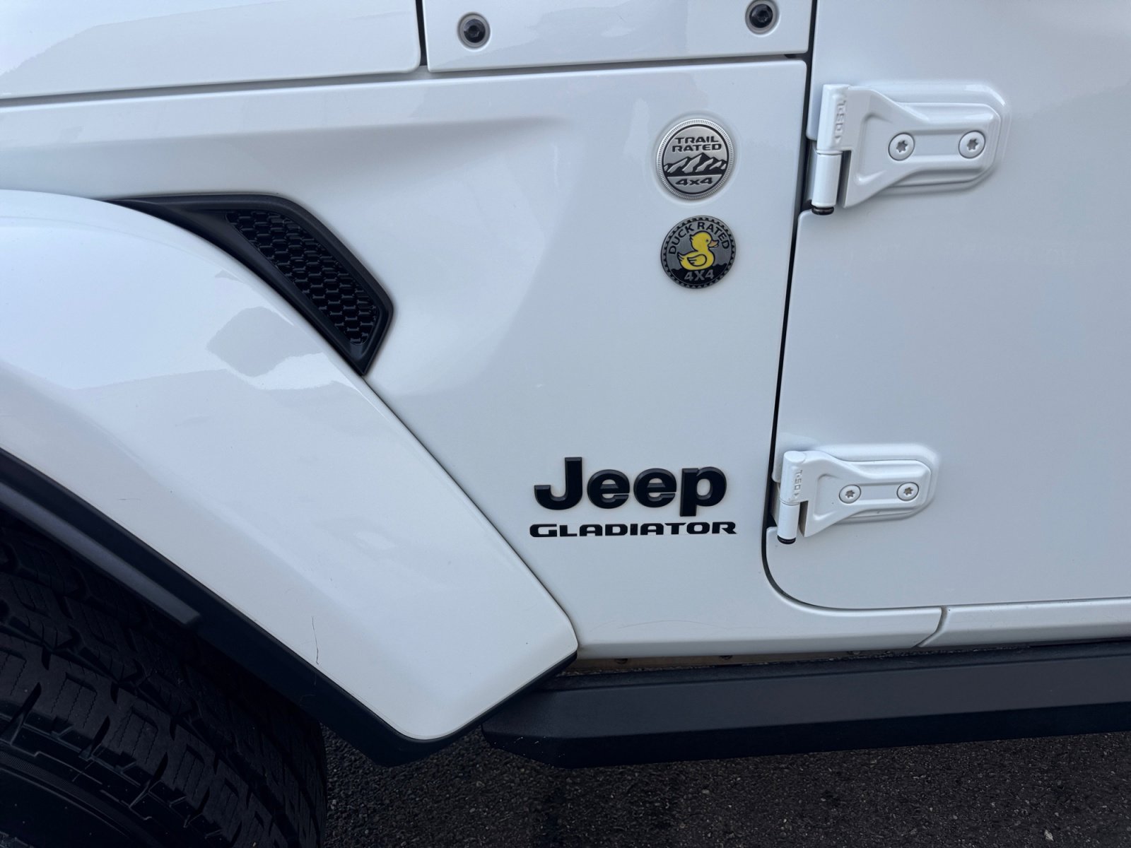 Used 2021 Jeep Gladiator Sport image 24