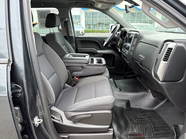 Used 2018 Chevrolet Silverado 1500 LT w/ All Star Edition AWD/4WD image 9