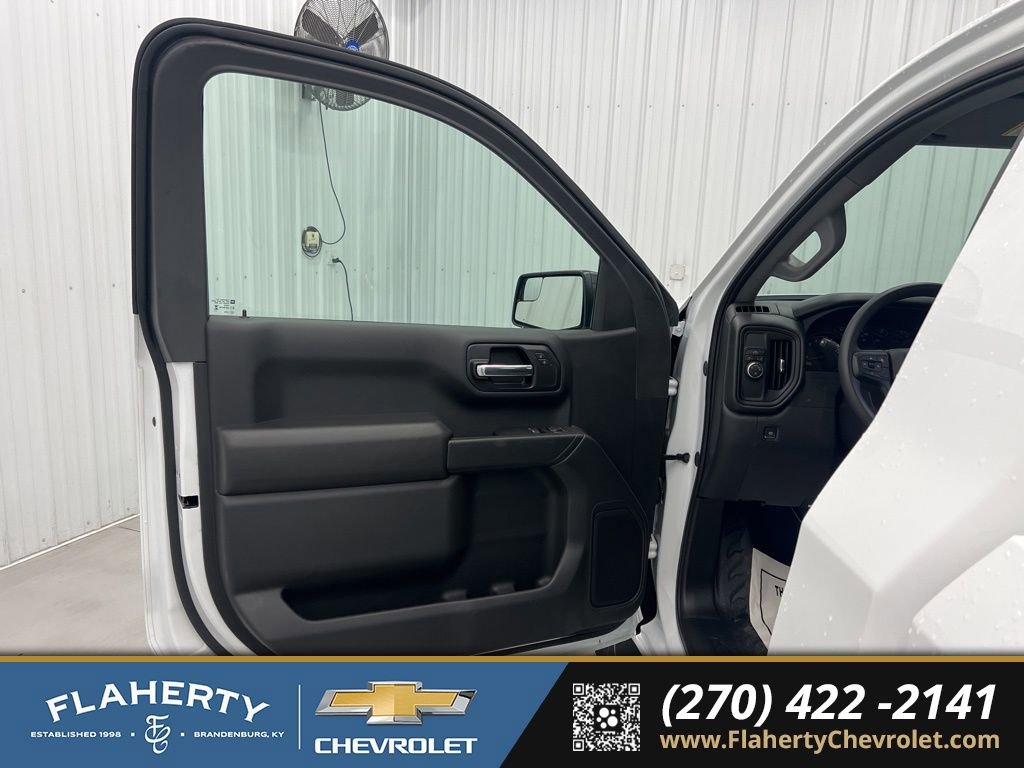 Used 2025 Chevrolet Silverado 1500 W/T image 8
