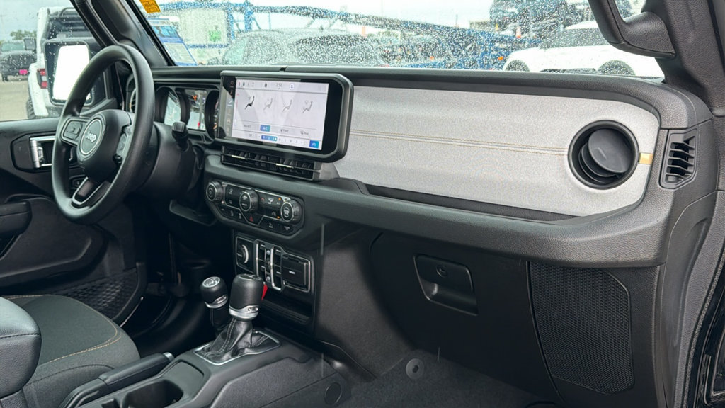 Used 2025 Jeep Gladiator Sport AWD/4WD image 33