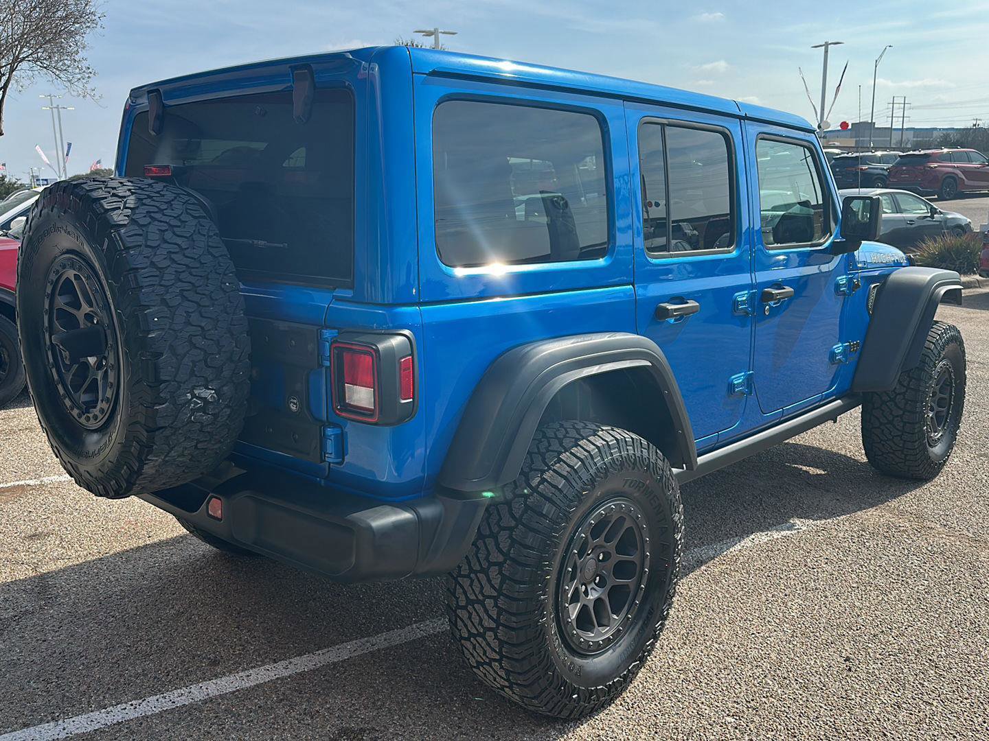 Used 2022 Jeep Wrangler Unlimited Sport AWD/4WD image 3
