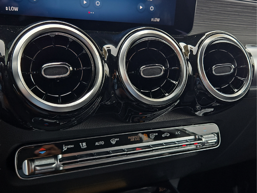New 2026 Mercedes-Benz GLB 250 image 20