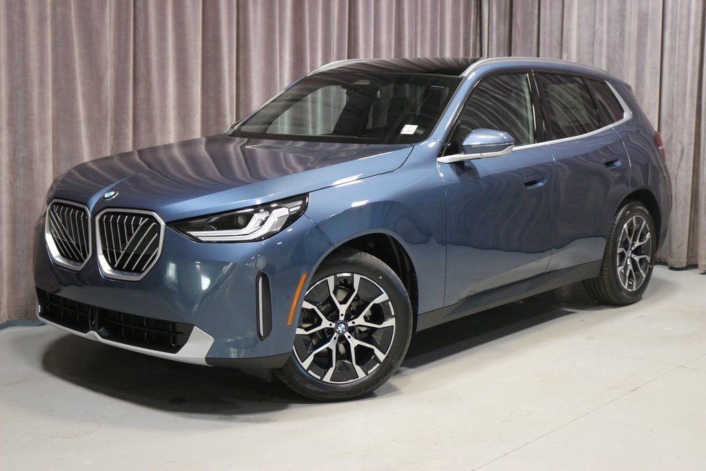 New 2025 BMW X3 xDrive30i w/ Convenience Package