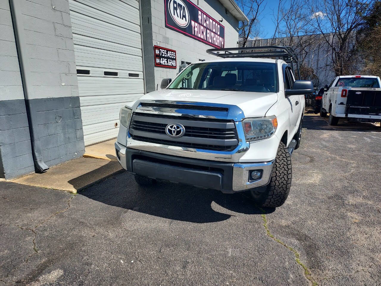 Used 2014 Toyota Tundra SR5 image 2