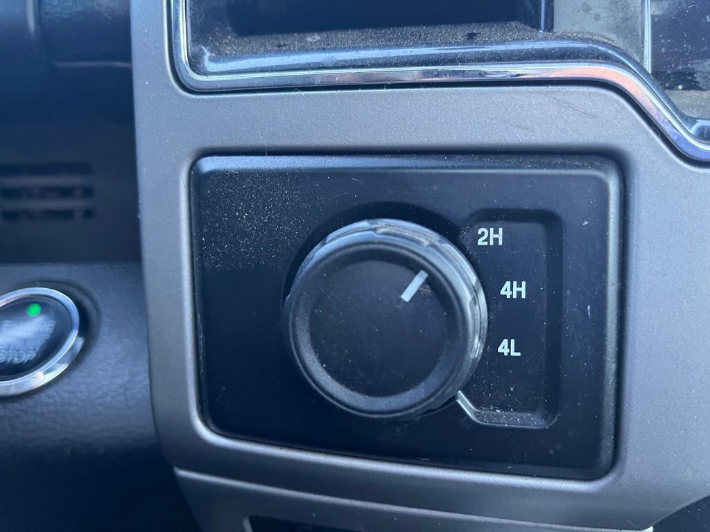 Used 2022 Ford F350 Lariat w/ Lariat Ultimate Package AWD/4WD image 19