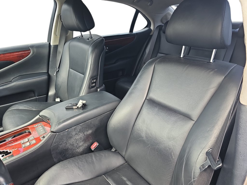 Used 2008 Lexus LS 460 L w/ Luxury Pkg RWD image 15