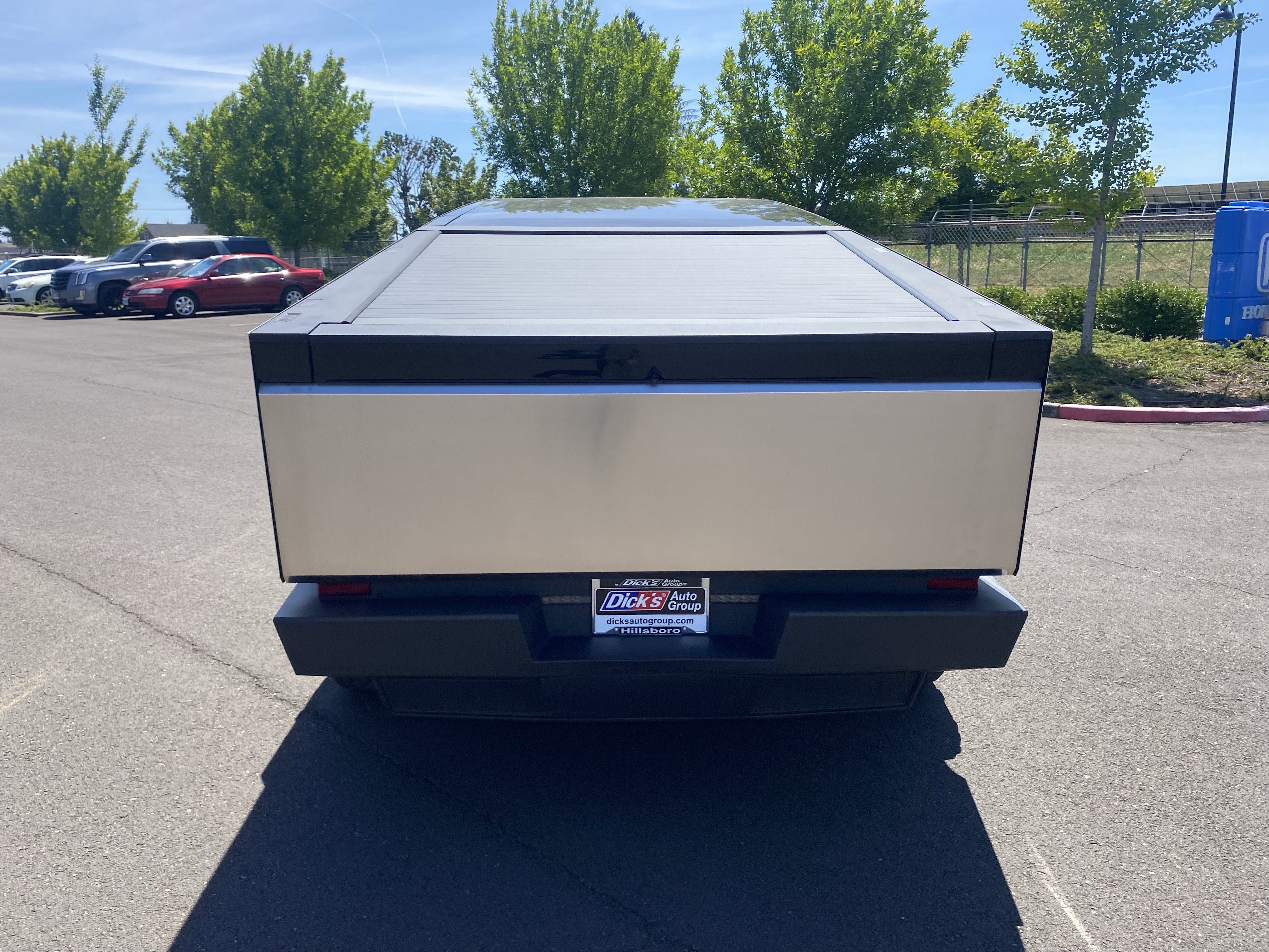 Used 2024 Tesla Cybertruck AWD Crew Cab image 4