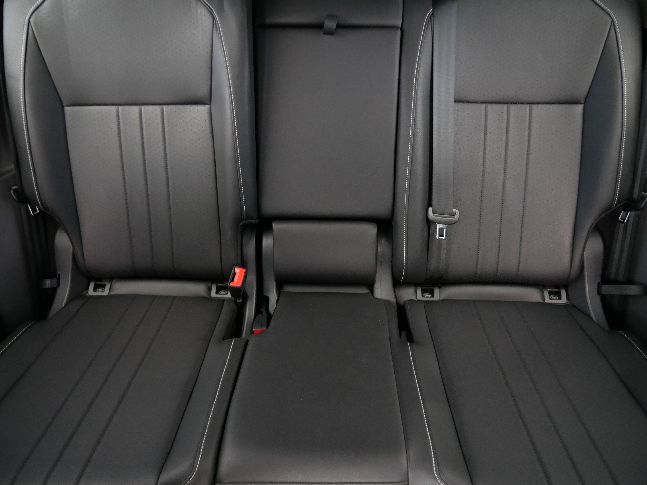 Certified 2023 Volkswagen Tiguan SE AWD/4WD image 13
