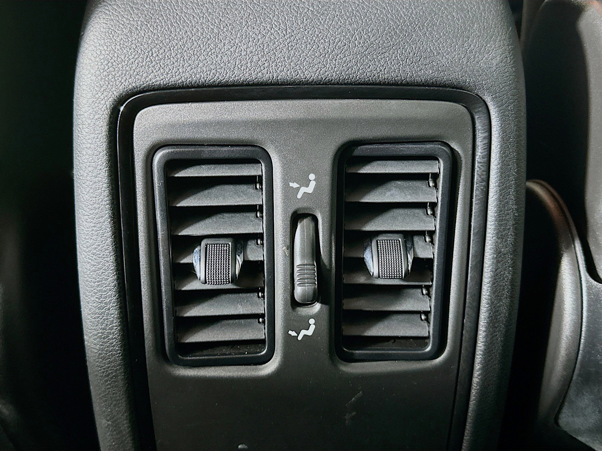 Used 2024 Dodge Durango SXT image 26