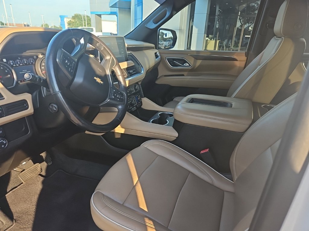 Used 2021 Chevrolet Suburban Premier AWD/4WD image 9