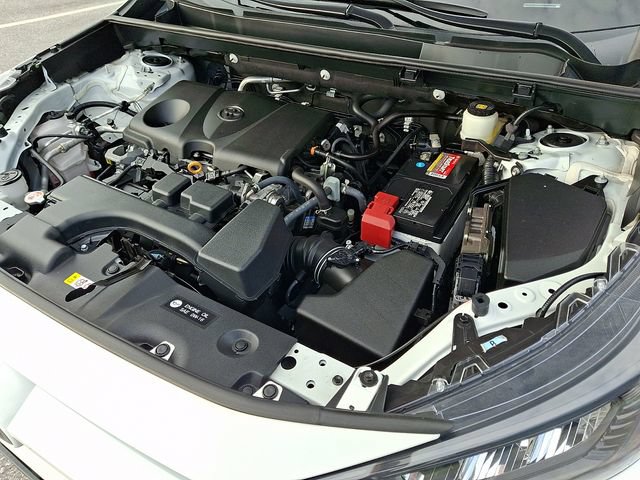 Certified 2022 Toyota RAV4 LE AWD/4WD image 27