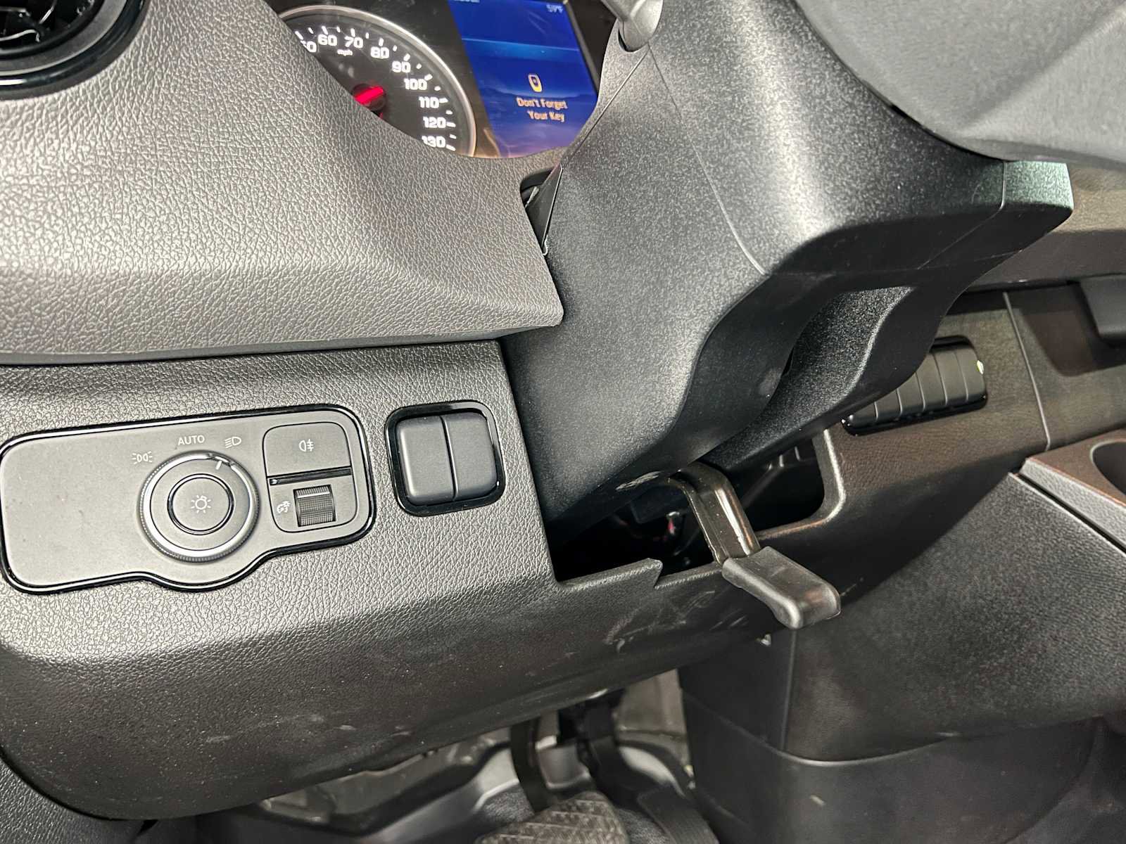 Used 2025 Mercedes-Benz Sprinter 2500 image 23