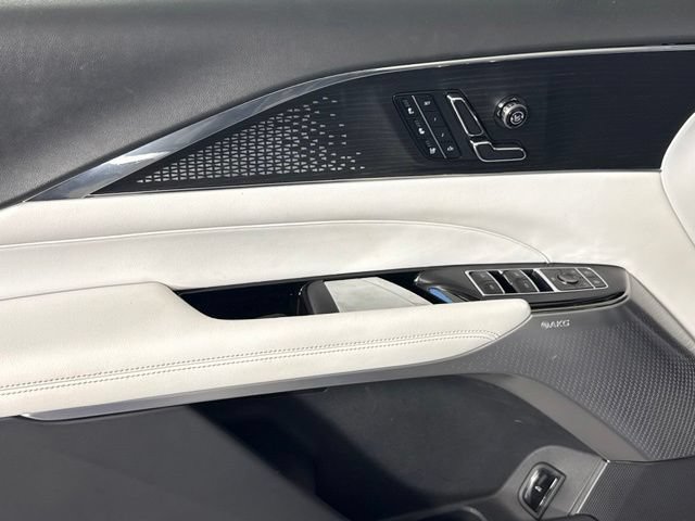 Certified 2023 Cadillac Lyriq 2WD image 15