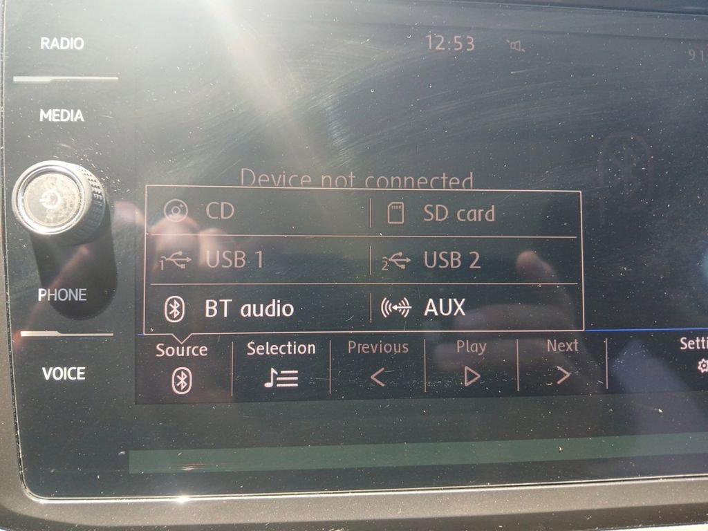 Used 2019 Volkswagen Tiguan SE w/ Panoramic Sunroof Package FWD image 17