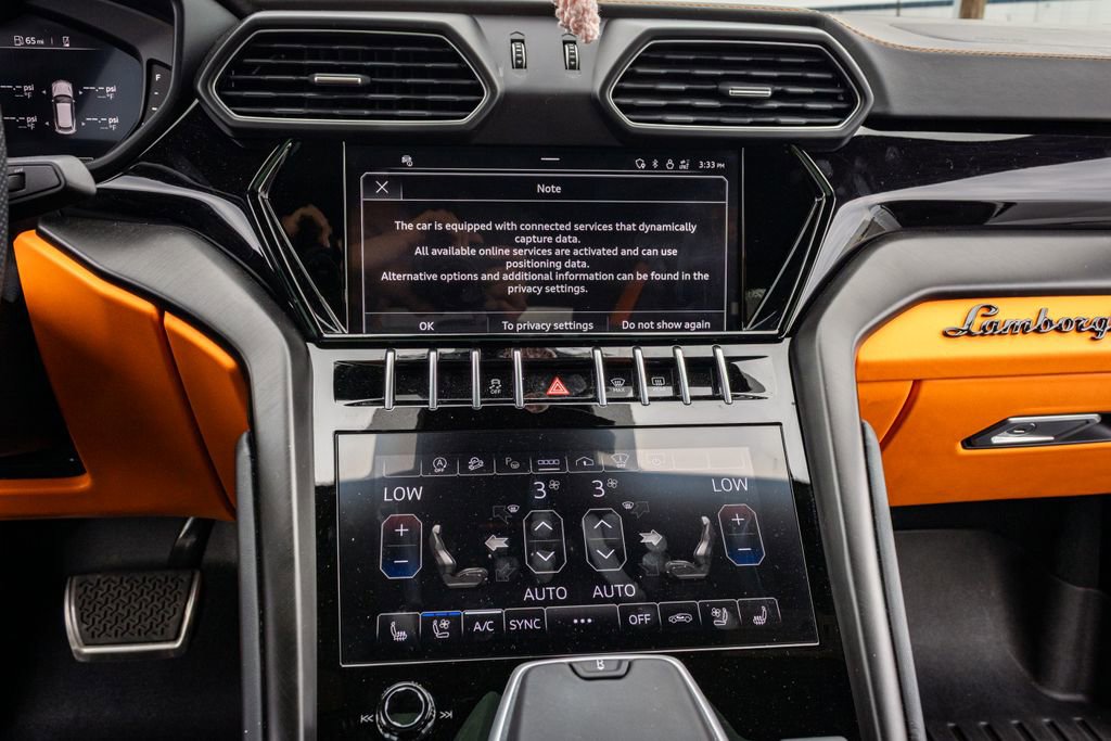 Used 2023 Lamborghini Urus S image 28