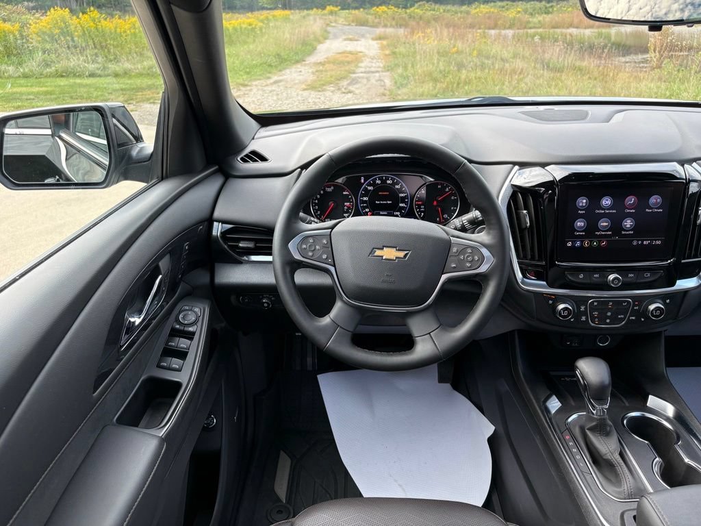 Used 2023 Chevrolet Traverse High Country AWD/4WD image 56