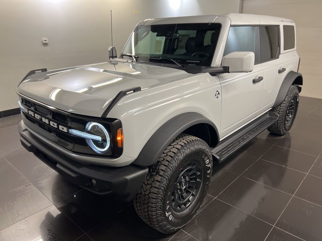 New 2026 Ford Bronco Outer Banks image 3