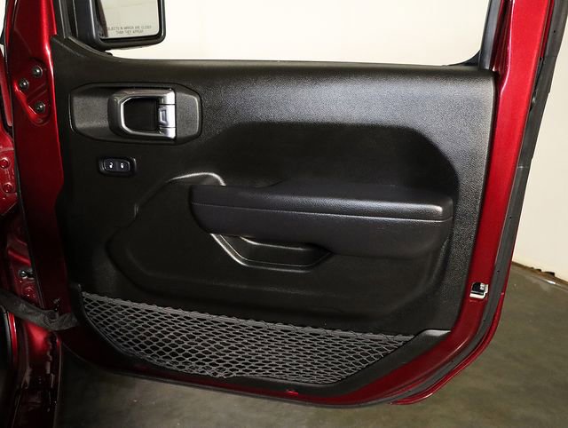 Used 2022 Jeep Wrangler Unlimited Sport image 32