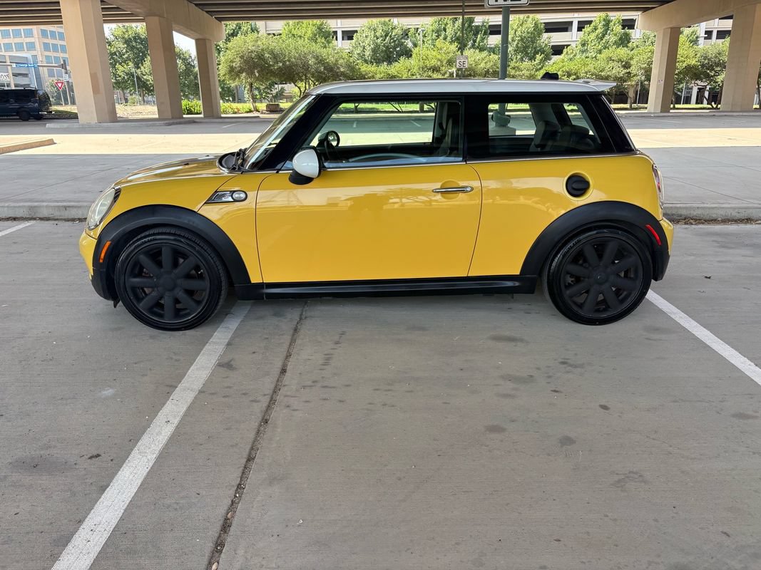 Used 2009 MINI Cooper S FWD image 10