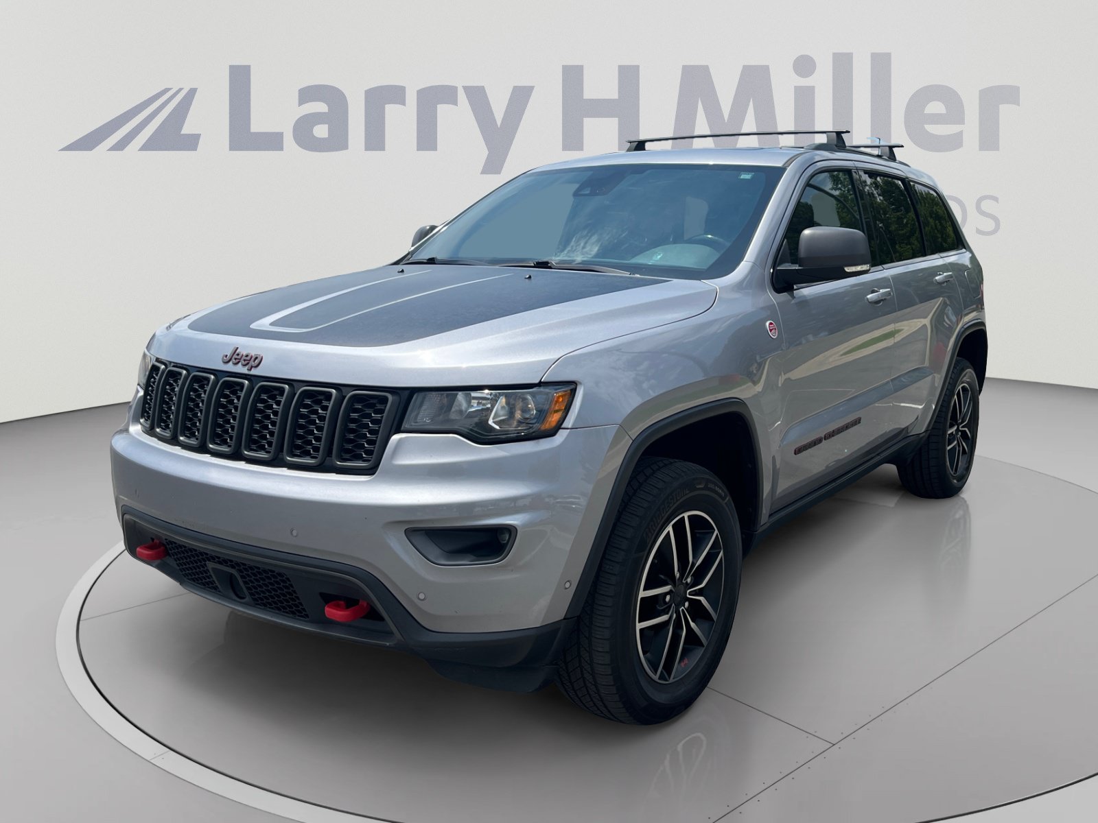 Used 2019 Jeep Grand Cherokee Trailhawk AWD/4WD image 1