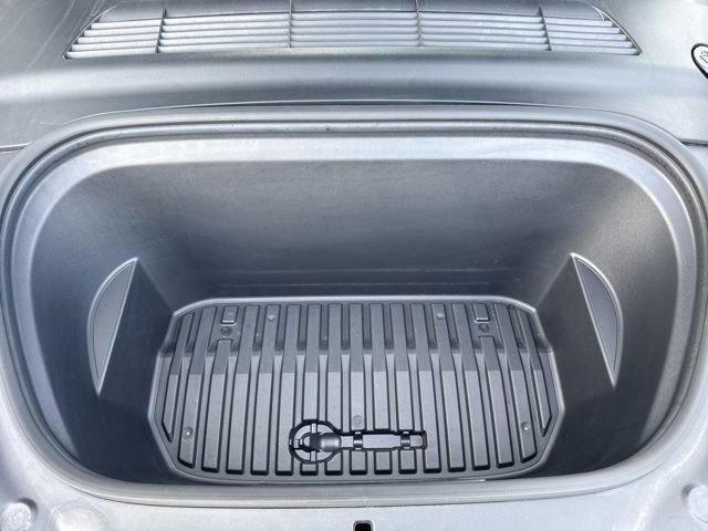 Used 2022 Tesla Model Y Performance image 10