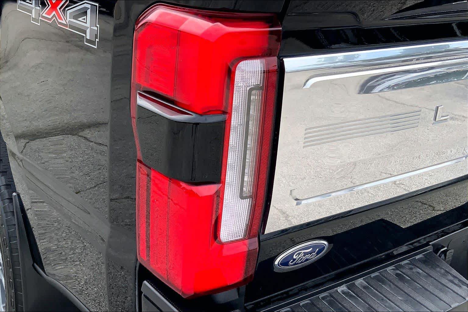 Used 2024 Ford F250 Limited AWD/4WD image 25