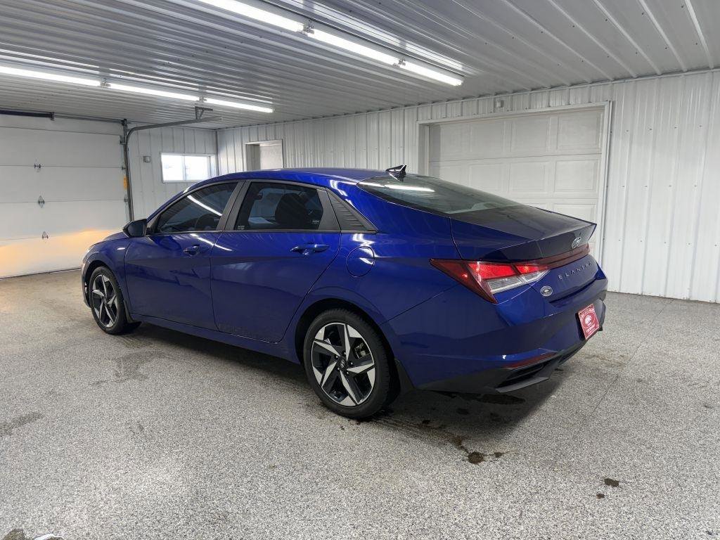 Used 2023 Hyundai Elantra SEL w/ Convenience Package image 4