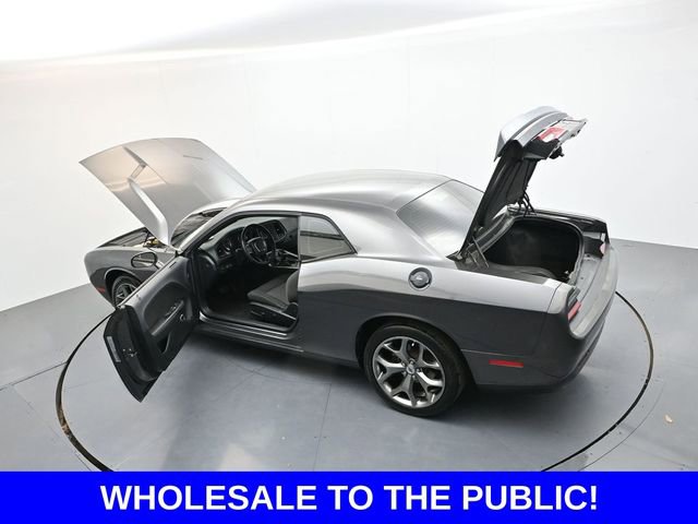 Used 2017 Dodge Challenger SXT RWD image 38