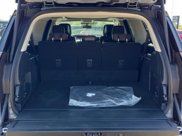 New 2026 Ford Expedition Max Platinum w/ Platinum Ultimate Package AWD/4WD image 8
