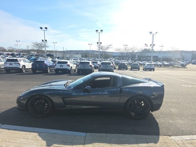 Used 2010 Chevrolet Corvette Coupe w/ 1LT image 5