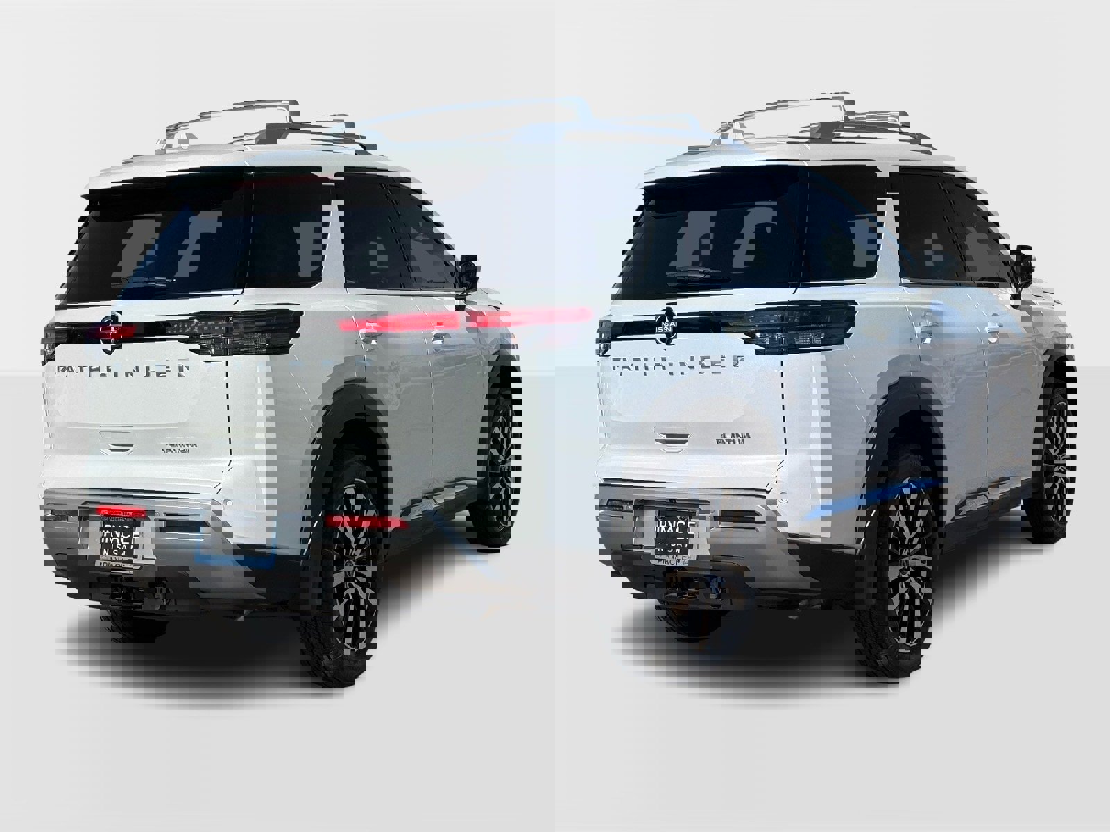 New 2025 Nissan Pathfinder Platinum w/ Cargo Package image 6